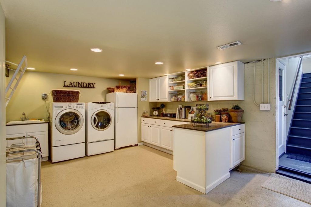 Hire the Pros For Designing and Building Custom Laundry Rooms
