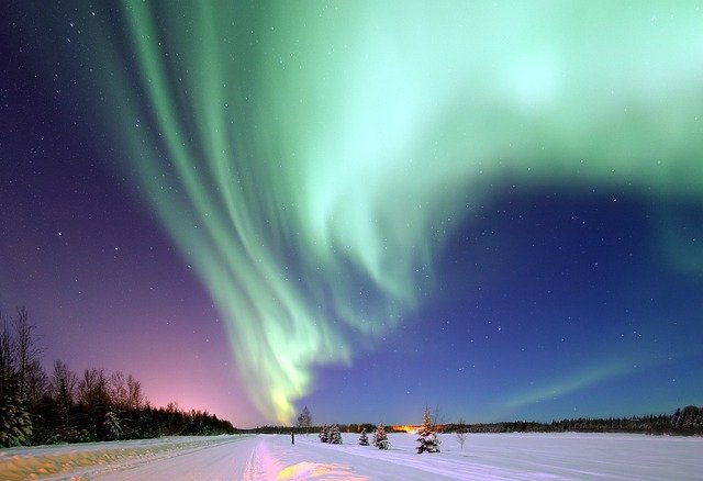 How To See The Northern Lights From A Plane